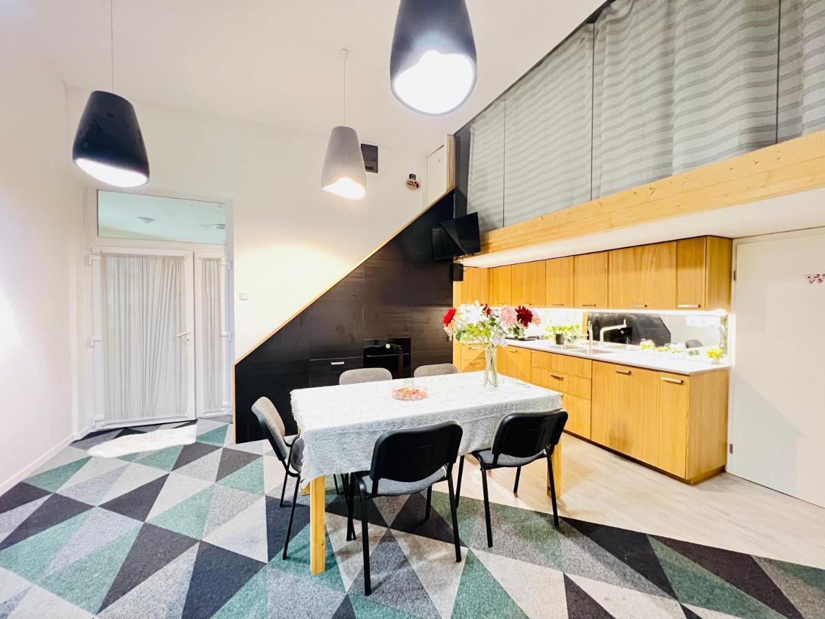 Rozsa Homestay szállás *